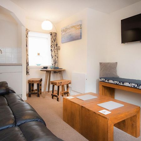 Alexander Courtyard Villa Inverness Luaran gambar