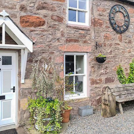 Alexander Courtyard Villa Inverness Luaran gambar